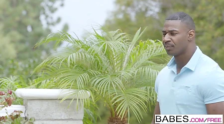 Black is Better - Cute blonde teen Goldie Rush gets a big black gift